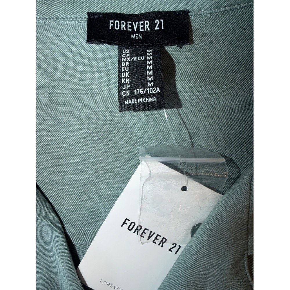 Forever 21 Men Sage Green Short Sleeve Camp Collar Button Down Shirt Medium NWT - Picture 4 of 5